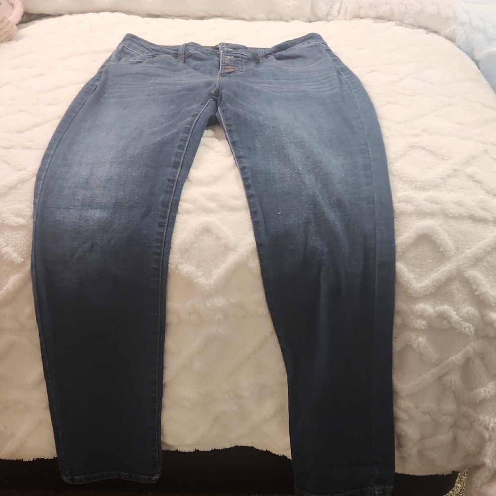 d. jeans Women's Straight Leg Denim